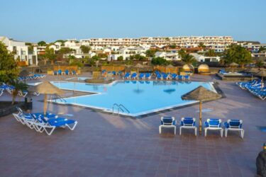 Playa Blanca Holidays
